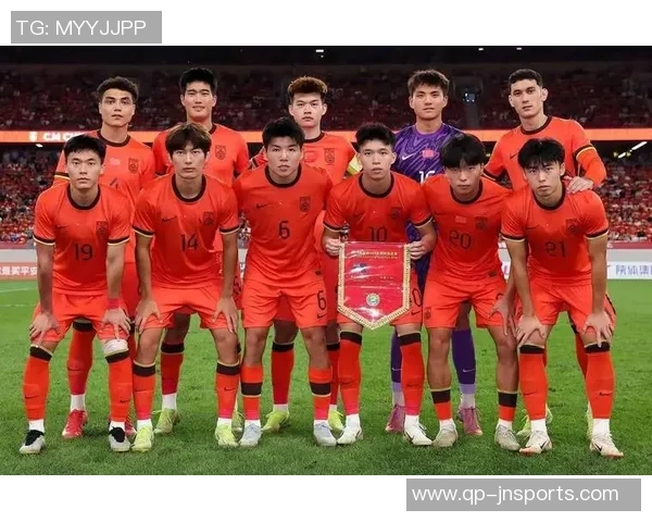 熊猫杯首日：我国U22队0比1越南U22队，国足新帅邵佳一观战